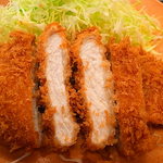 かつや - 厚みはそこそこだが、脂身殆どなし