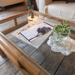 ハニーズ ネスト ロッジ - ソファー席