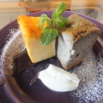 ハニーズ ネスト ロッジ - はちみつと黒ごまのチーズケーキ