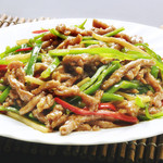 Stir-fried shredded beef and peppers