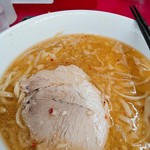 ラーメン二郎 - いい肉使ってる