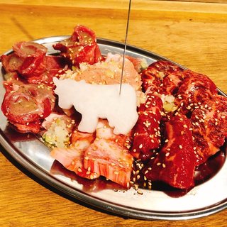 【誕生日特典】肉通でお祝い♪お肉プレート