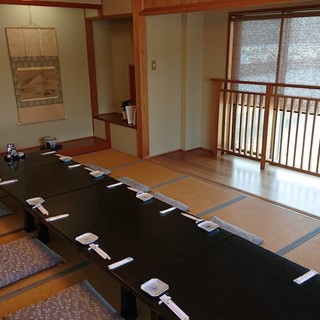 人気の和室はお座敷のためゆったり座っていただけます。