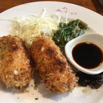 炭火串焼きバルYTD - グラタンコロッケ アップ