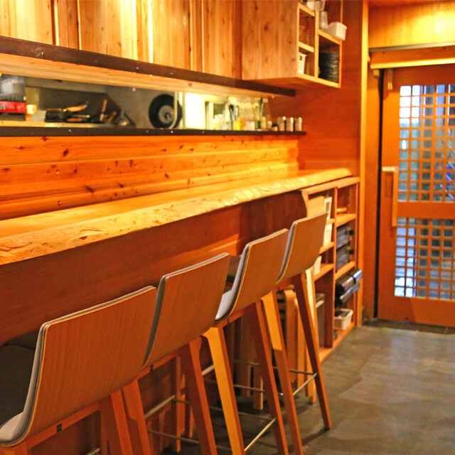 座席 : 丹波ホルモン鍋 あほちゃうこ - 長堀橋/しゃぶしゃぶ | 食べログ