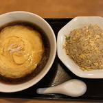 雲龍 - ラーメンセット　天津ラーメン+ニンニク炒飯