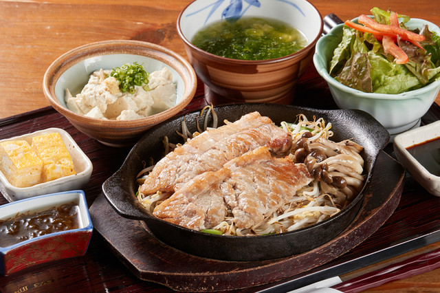 おもろ殿内 どぅんち 古島 沖縄料理 ネット予約可 食べログ おもろ殿内 どぅんち 古島 沖縄料理 ネット予約可 食べログ