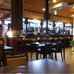 広くてキレイな店内