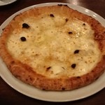 ア ミオ アージョ - クアトロフォルマッジ