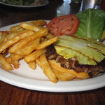 Breakers Restaurant & Bar - ｢テリヤキ･バーガー｣の側面