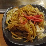 Okonomiyaki Teppanyaki Maruo - 焼きそば