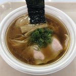 飯田商店 - 「しょうゆらぁ麺」880円（小田急新宿店「TRYラーメン大賞フェスティバル」）