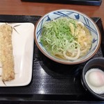 Marugame Seimen - かけうどん300円+20円