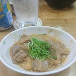 伊勢屋酒店 - 牛すじどて煮。