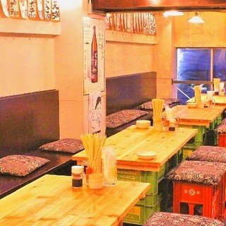 2階テーブル席
2名様席×4テーブル
4名様席×1テーブル
6名様席×2テーブル