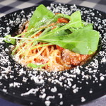 BEEF×ITALIAN Montare - 料理写真:C 牛タンとルッコラのアラビアータ風トマトソース