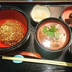 味亭 山崎屋 - 茶飯の生湯葉餡かけ