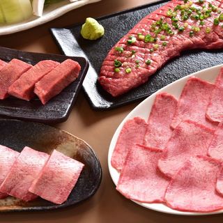 [A4/A5 rank Kuroge Wagyu beef] meat at a reasonable price♪