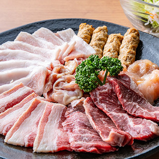 USHISUKE's all-you-can-eat and drink course is a great deal!