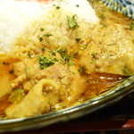 旧ヤム邸 - 酒粕ゴルゴンチキンカレー