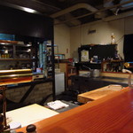 レストラン・ロマネ - カウンター内厨房