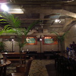 レストラン・ロマネ - テーブル席