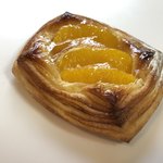Boulangerie le matin de la vie - 
                        ネーブルオレンジのデニッシュ　　２４０円
                        