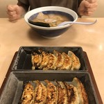 ８番ラーメン - 中華麺　8番餃子　×2