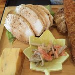 食事処はゃちゃん - 卵焼き　サラダチキン　ゴボウのサラダ
