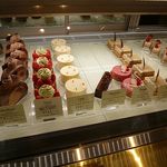 ラヴニュー - L'AVENUE（ラヴニュー）（神戸）