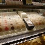 ラヴニュー - L'AVENUE（ラヴニュー）（神戸）