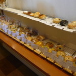 アゲハ　クラッシック - ベーグルだらけの店内