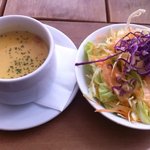 レストラン　レ・フレール - サラダとスープ