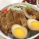 髭鬚張魯肉飯 - 