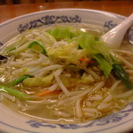 和人餃子房 銀座 俵屋 - タン麺