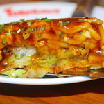 Okonomiyaki Tokugawa - 広島スペシャル950円断面