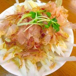 Okonomiyaki Tokugawa - サービスの大根サラダ