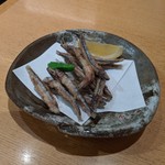 沼津魚がし鮨 - きびなごの唐揚げ