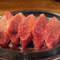 焼肉ホルモン 稲田 - 上カルビ