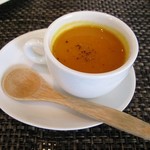 グリル葵 - 週替りランチ Ｂランチ の ひとくちスープ：　パンプキンスープ