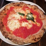 PIZZERIA MASSIMO - マルゲリータ