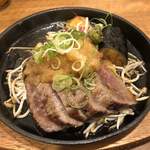 San In Izakaya Gyoppi - 島根和牛ステーキ（少し食べた後）