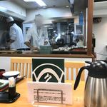 京粕漬 魚久  - 内観