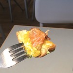 DEAN&DELUCA CAFE - ベーコンエッグアボカドトーストセット850円+税