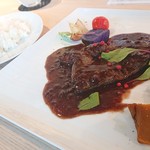 YAKINIKU BISTRO 石鎚 - 牛サガリステーキ赤ワインソース100g1,300円