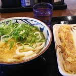 Marugame Seimen - かけうどん300円 ちくわ天120円