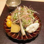 焼肉 強小亭 - 季節の生野菜、数の子燻製ムース