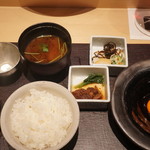 焼肉 強小亭 - 鳥取産ご飯