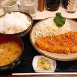 丸和 - とんかつ定食   ￥1400  ご飯大盛り、キャベツご飯おかわり無料