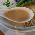 ろく月 - 円やかな豚白湯なスープ
